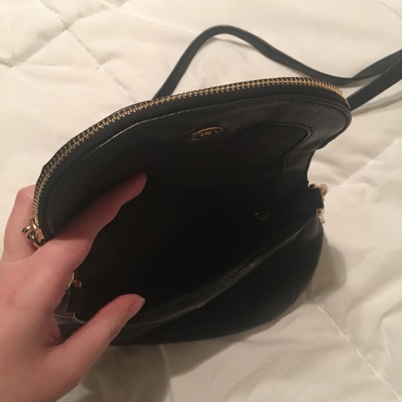 Michael Kors crossbody - Picture 3 of 7